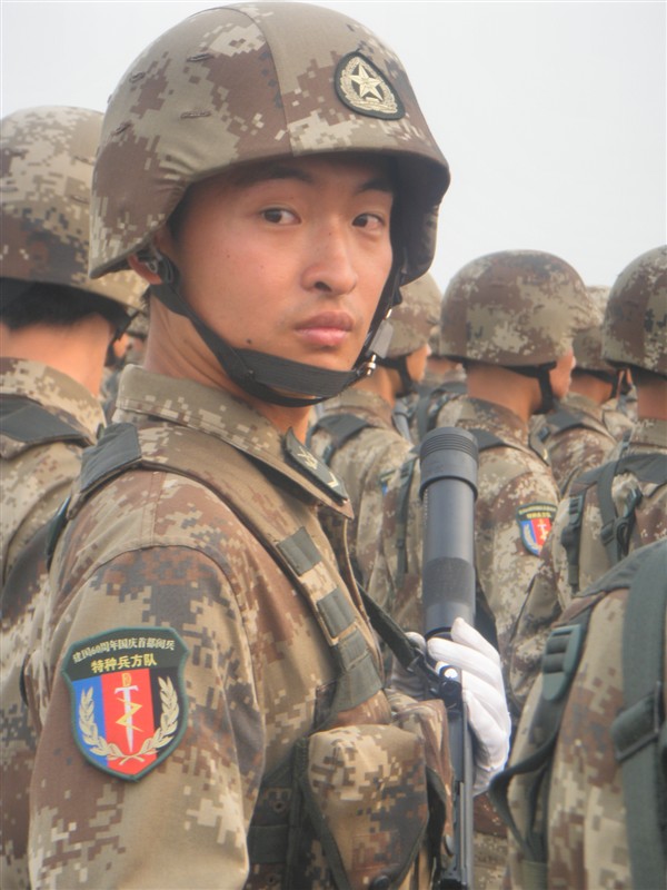 1334340pyc0f07shlf0ypm.jpg